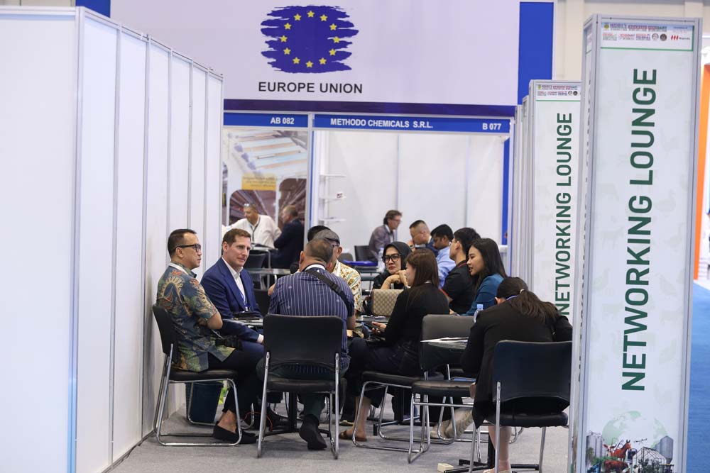 Professional networking at business exhibition